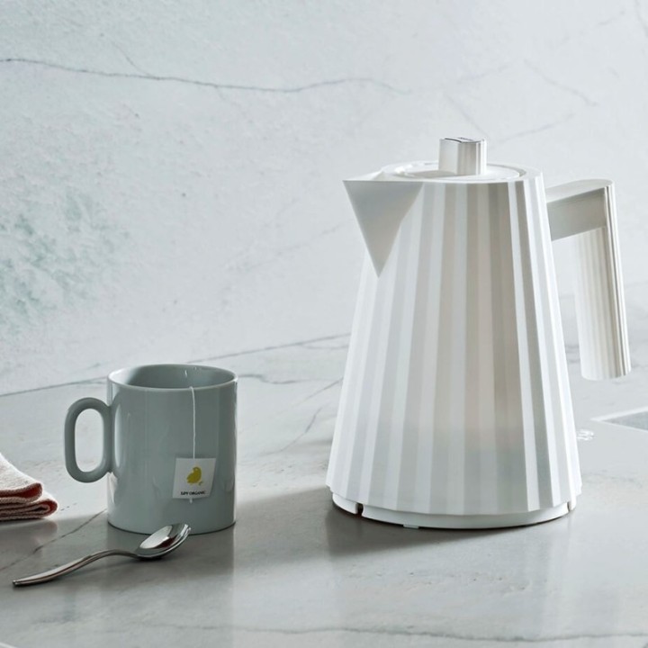 Alessi Plissé Vattenkokare 1 L Vit