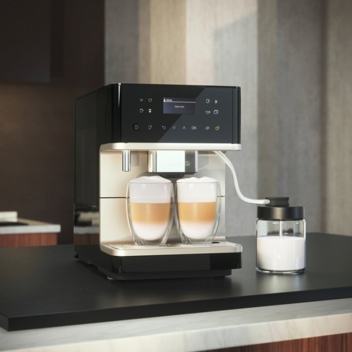 Miele CM 6360 MilkPerfection Obsidiansvart CleanSteelMetallic