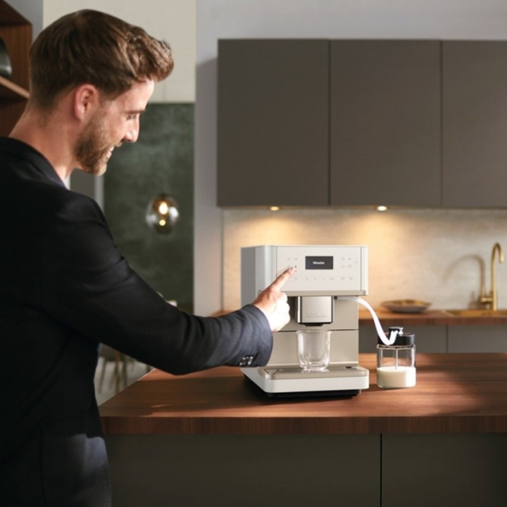 Miele CM 6360 Mjölkperfektion Lotusvit Stål