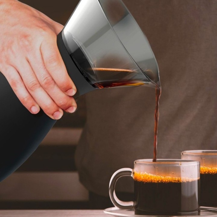 Asobu Isolerad Pour-over Kaffebryggare Svart