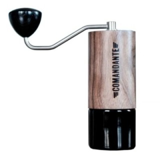 Comandante C40 MK4 Nitroblad Virginia-valnöt