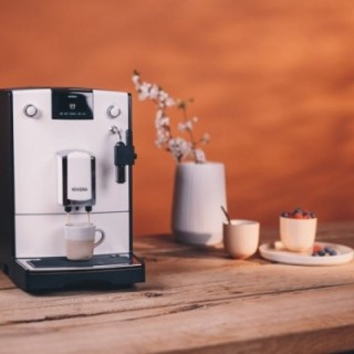 Nivona NICR 560 Vit espressomaskin Inkl. 4,2 kg Rigtig Kaffe