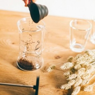 Hario Presskanna Slim 0,24 L Svart