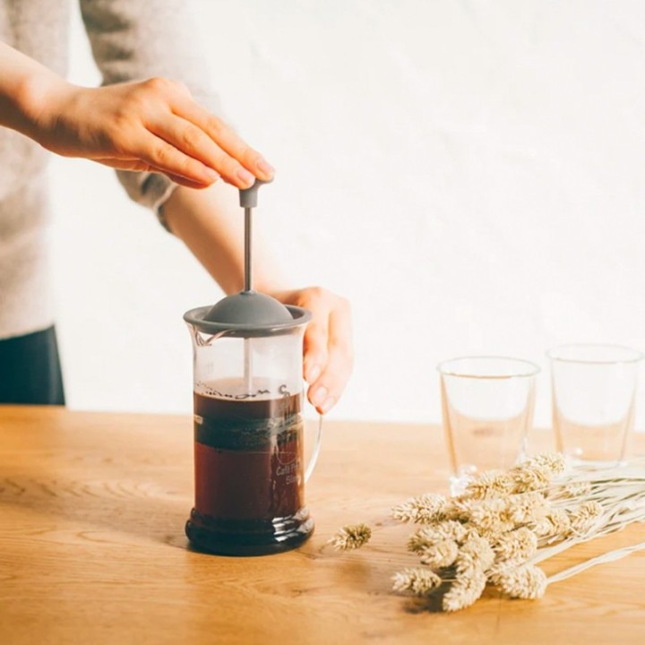 Hario Presskanna Slim 0,24 L Svart