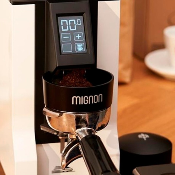 Eureka Mignon doseringstratt svart