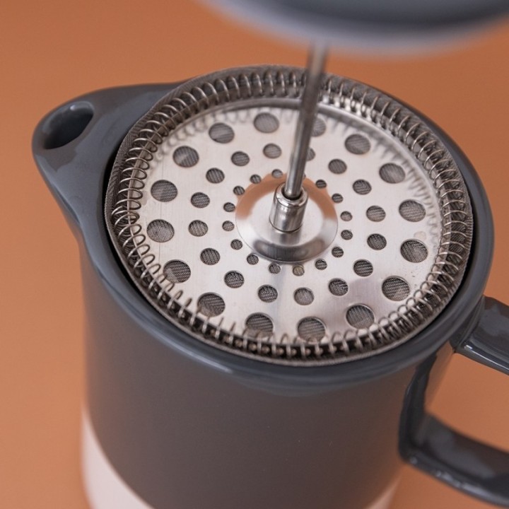 La Cafetière Barcelona 6 koppar stempelkanna inkl. mugg Cool grå