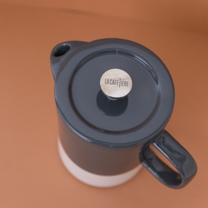 La Cafetière Barcelona 6 koppar stempelkanna inkl. mugg Cool grå