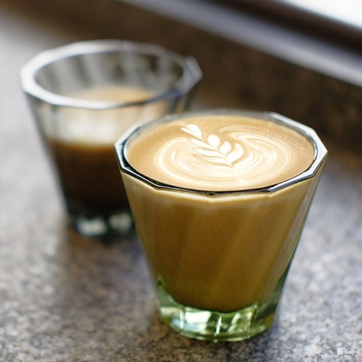 Loveramics Twisted Cappuccino Glas 18 cl 1 st Grön