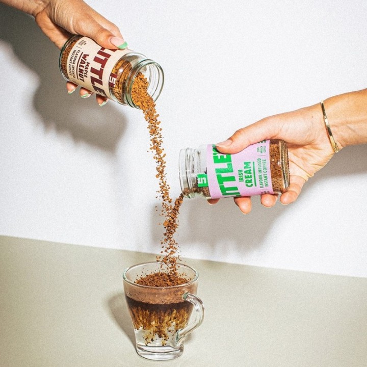 Little's Lönnsirap och valnöt instantkaffe 50 g