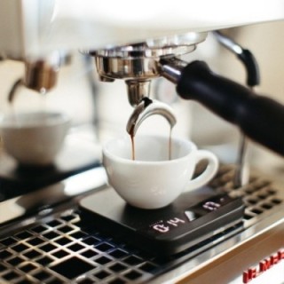 La Marzocco Acaia Brygg efter vikt kaffevåg