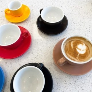 Club House Tulipano Cappuccino med underkopp matt svart 26 cl 6 st