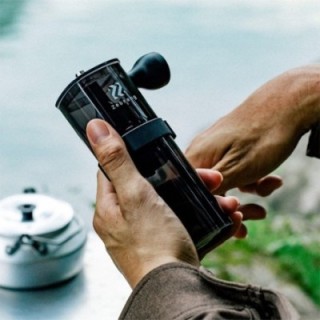 Hario Zebrang Manuell Kaffekvarn Svart