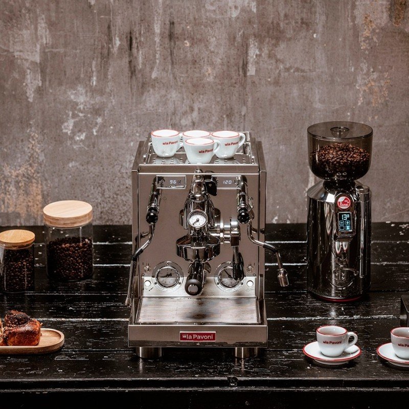 La Pavoni New Botticelli Specialty LPSBSS03NO Espressomaskin inkl. Prosumer Chrome Kvarn & Baristautrustning