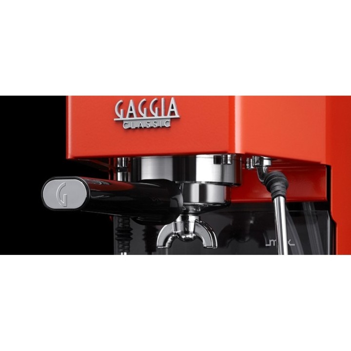 Gaggia Classic E24 Lobster Red Espressomaskin inkl. Eureka Mignon Zero 55s Matt Svart Espressokvarn & Baristautrustning