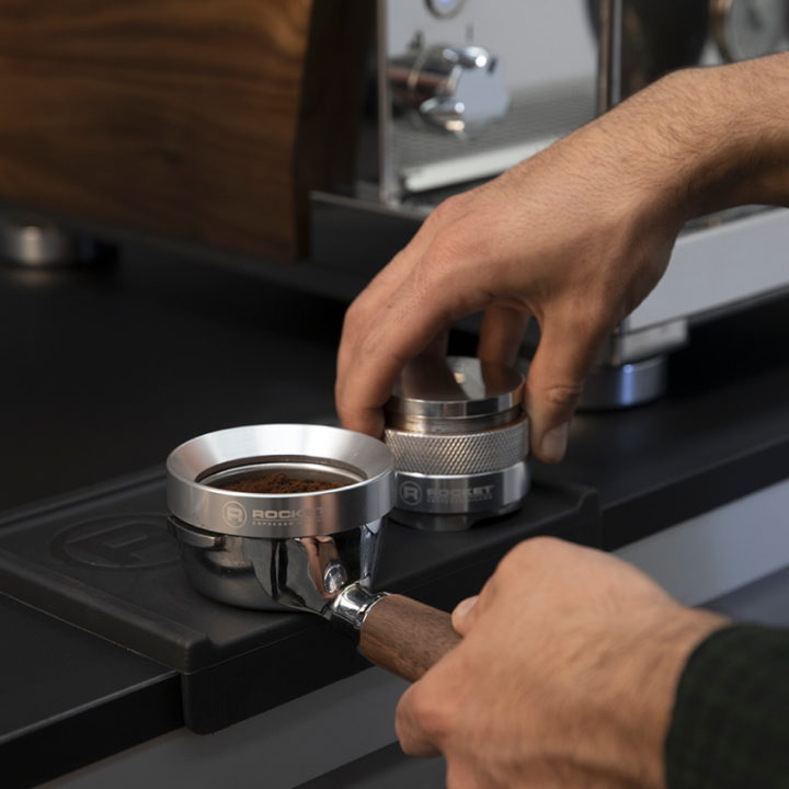 Rocket 2 i 1 Tamper- och nivelleringsverktyg 58 mm Stål