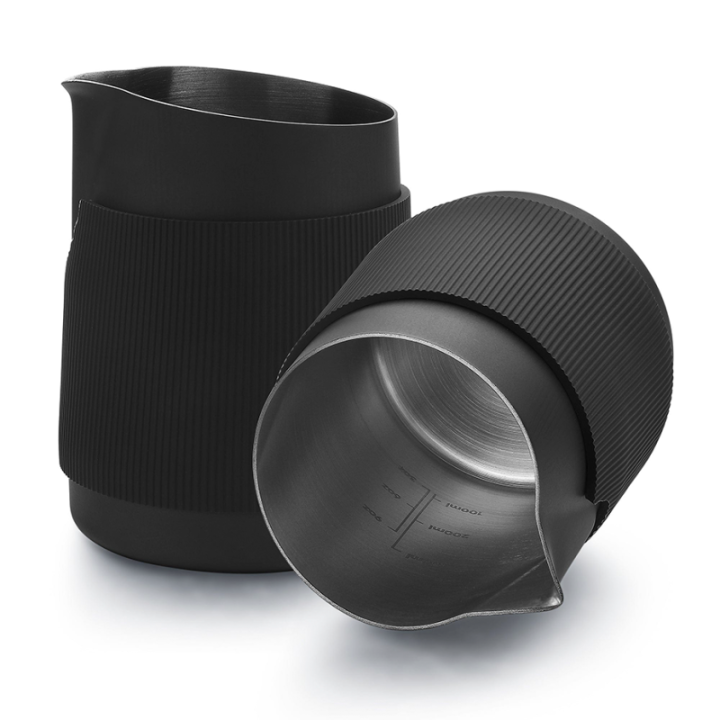 Normcore Handtagsfri Mjölkkanna 0,45L Svart