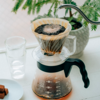 Hario Pegasus 02 Server inkl. Pappersfilter 02, Dripper 02 & V60-hällkanna