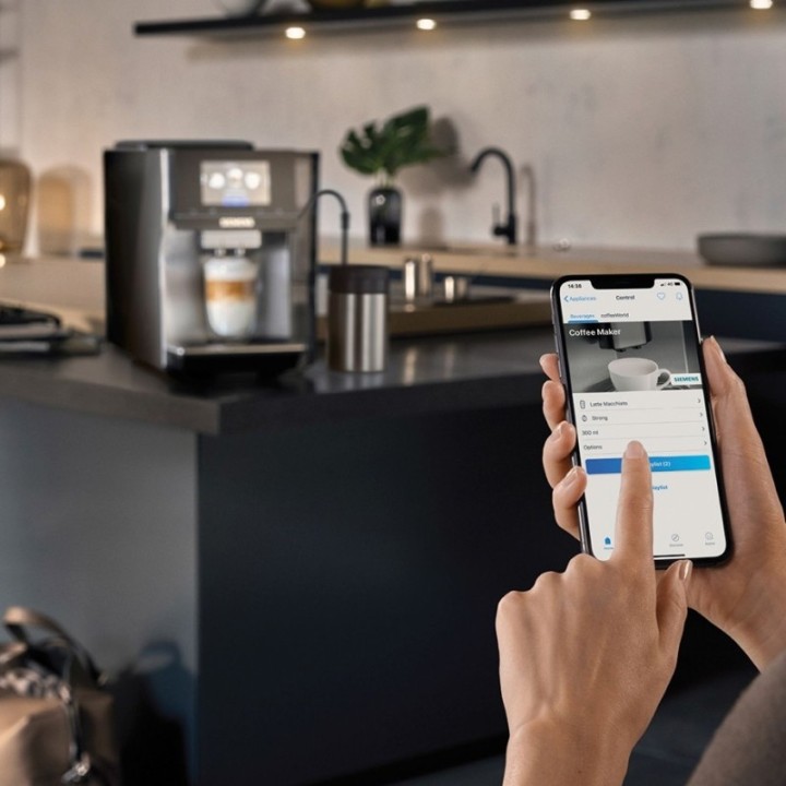 Siemens TP715R07 EQ700 Inox Silver Metallic Inkl. skötsel & 3 kg kaffe