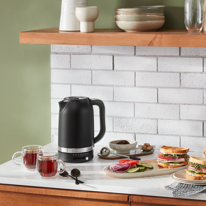 KitchenAid 5KEK1701EBM Vattenkokare 1,7 L Matt svart