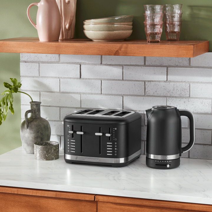 KitchenAid 5KEK1701EBM Vattenkokare 1,7 L Matt svart