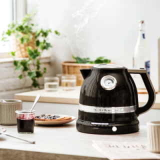 KitchenAid 5KEK1522EOB Artisan Vattenkokare 1,5 L Svart