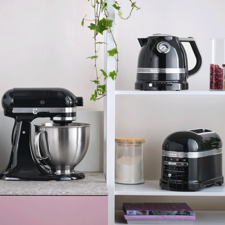 KitchenAid 5KEK1522EOB Artisan Vattenkokare 1,5 L Svart