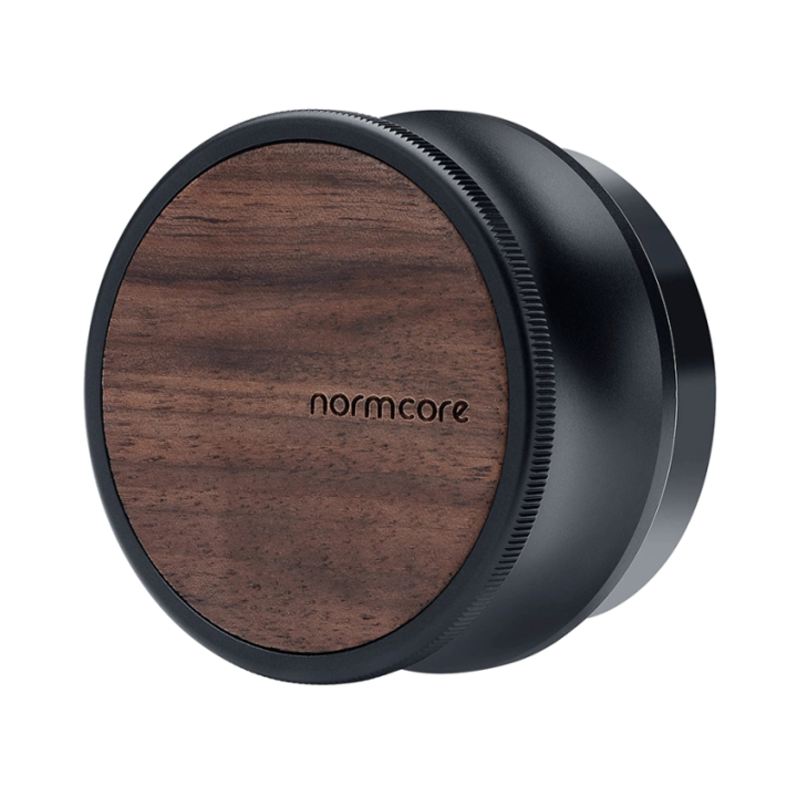 Normcore Coffee Gravity Leveling Tool med titanbeläggning 58 mm Valnöt