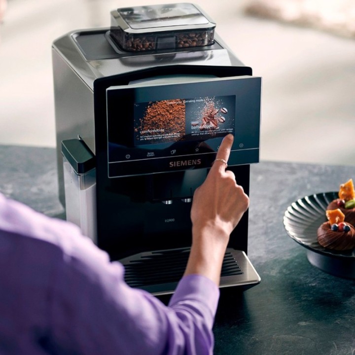 Siemens TQ903R09 EQ900 Espressomaskine Inkl. Rigtig Kaffe Super Crema 2kg, Dolce Crema 2kg & Crema Intenso 2kg Hele kaffebønner