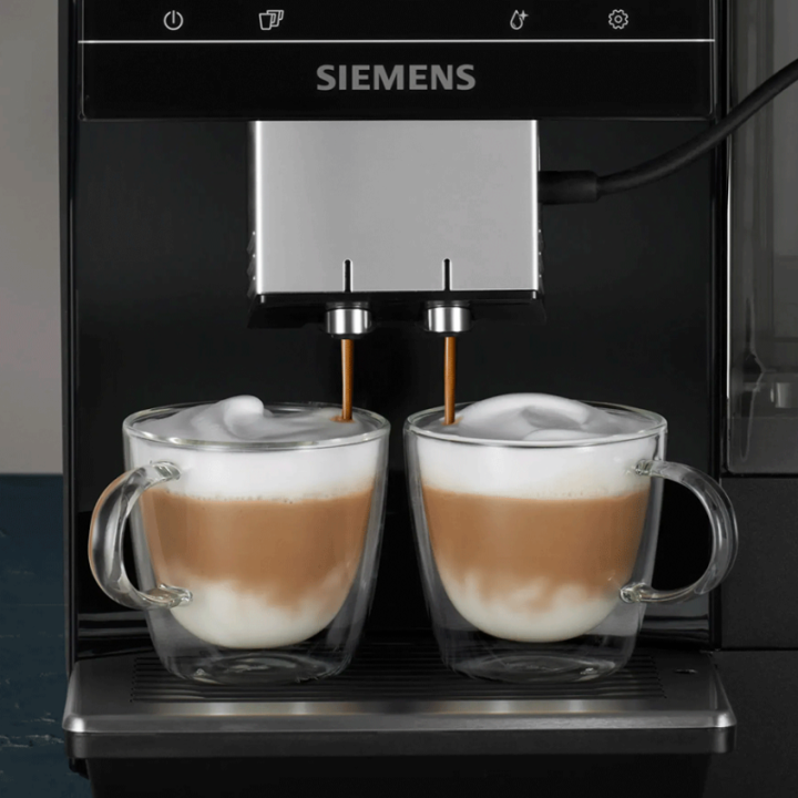 Siemens TP713R19 EQ700 Classic Piano Black Espressomaskin Inkl. Mjölkbehållare Glas & Rigtig Kaffe Mix Pack 3kg Hela Kaffebönor