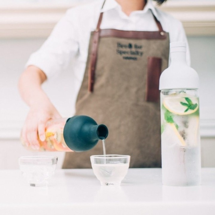 Hario Filter-In 0,75 L Istebrygger Inkl. 2 Glas, IKAPE Kedel 1,2 L Stål & Østerlandsk Thehus Amalienborg Blend Organic 125g