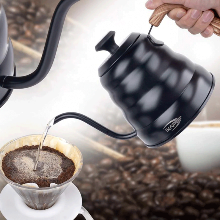 IKAPE Pour Over Kedel 1,2 L Sort Inkl. La Cafetière Pour Over 3 Kop., Kaffemølle & Rigtig Kaffe Organic Chiapas 400g