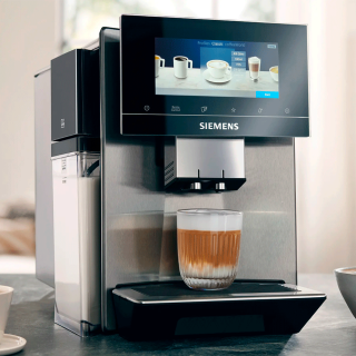 Siemens TQ905RZ3 EQ900 Plus Espressomaskine Inkl. AutoCalc'n Clean, Termokande & 6kg Rigtig Kaffe Hele kaffebønner