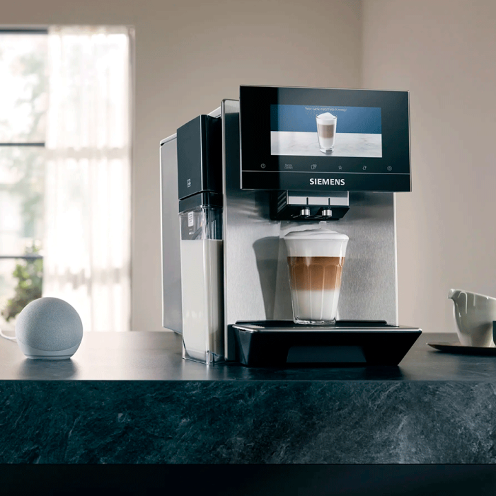 Siemens TQ905RZ3 EQ900 Plus Espressomaskine Inkl. AutoCalc'n Clean, Termokande & 6kg Rigtig Kaffe Hele kaffebønner