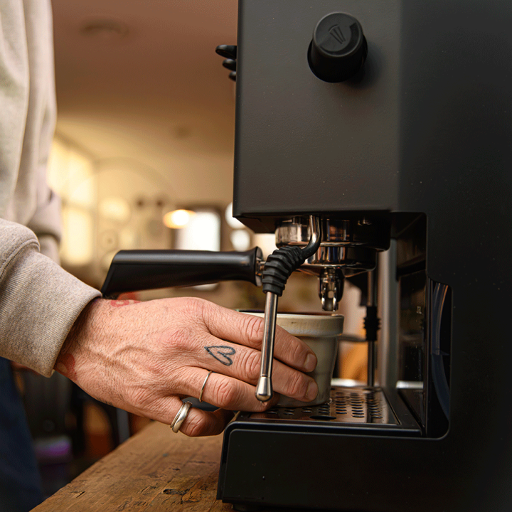 Gaggia Classic UP Sort Espressomaskine Inkl. Eureka Mignon Specialita Sort Espressokværn