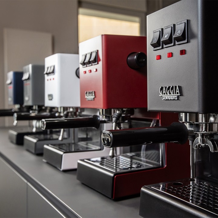Gaggia Classic E24 Sort Espressomaskine Inkl. Eureka Mignon Zero 65 Speedy Mat sort Epsressokværn