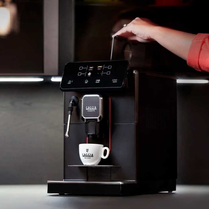 Gaggia Magenta Plus