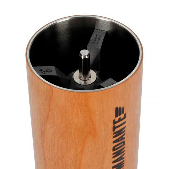 Comandante C40 MK4 Kaffekvarn Nitro Blade American Cherry