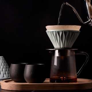 Loveramics Brewers Dripper Stativ Matt Svart
