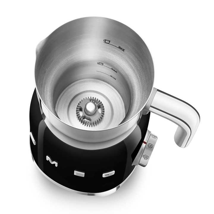 Smeg MFF01BLEU Mjölkskummare Svart