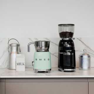 Smeg MFF01PGEU Mjölkskummare Pastelgrön