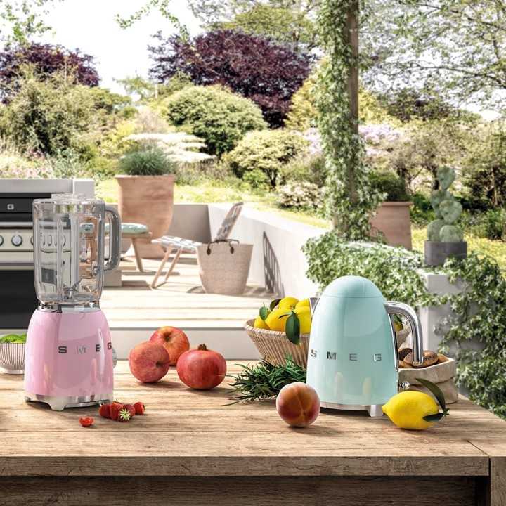 Smeg KLF03PBEU Vattenkokare 1,7L Pastelblå