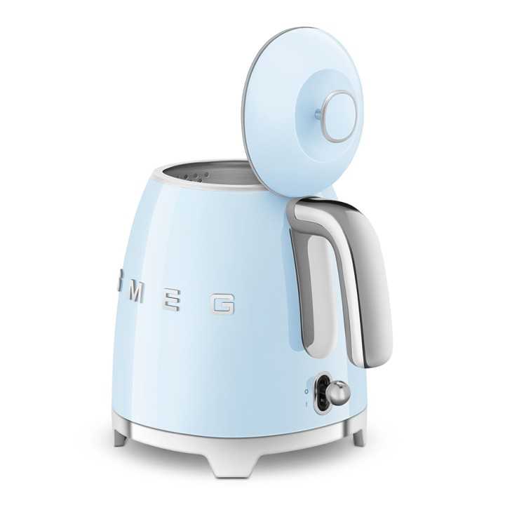 Smeg KLF05PBEU Mini Vattenkokare 0,8L Pastelblå