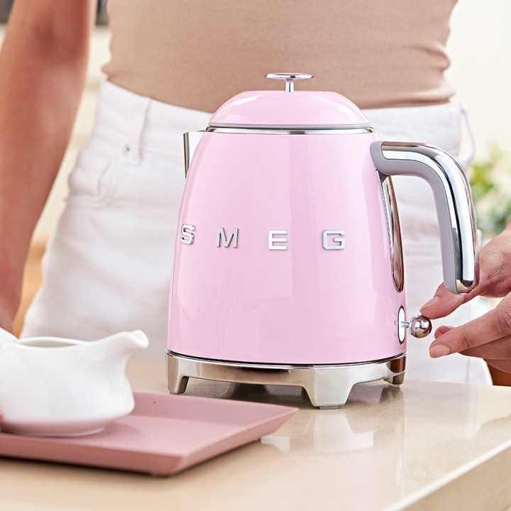Smeg KLF05PKEU Mini Vattenkokare 0,8L Rosa