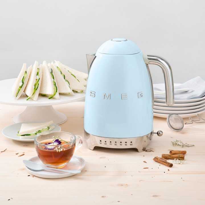 Smeg KLF04PBEU Vattenkokare m. Temperatur 1,7L Pastelblå