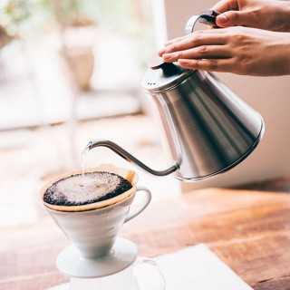 Hario V60 Vattenkokare Stål/Trä 0,8 L
