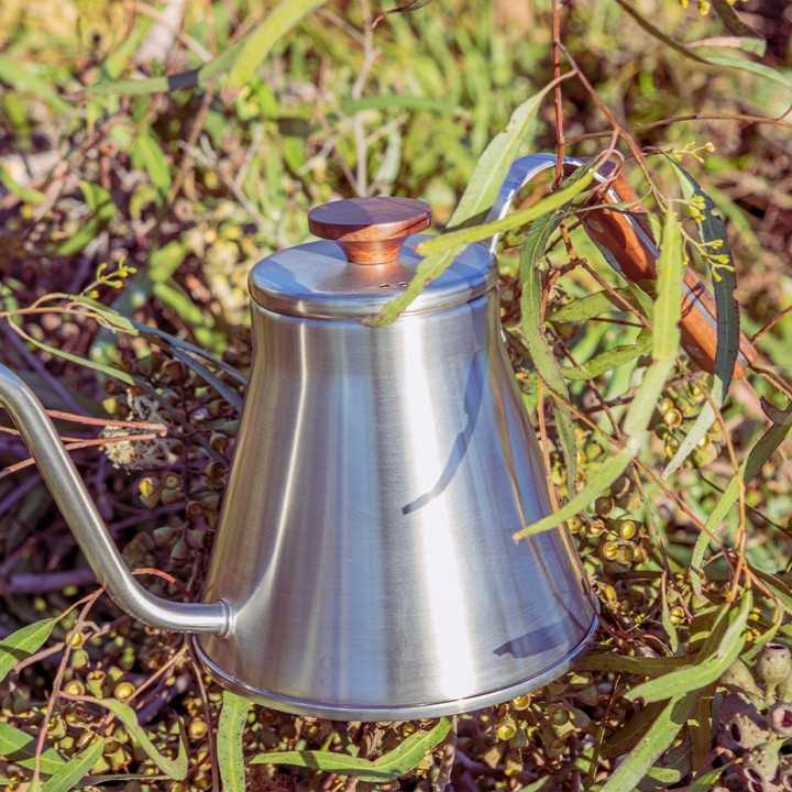 Hario V60 Vattenkokare Stål/Trä 0,8 L