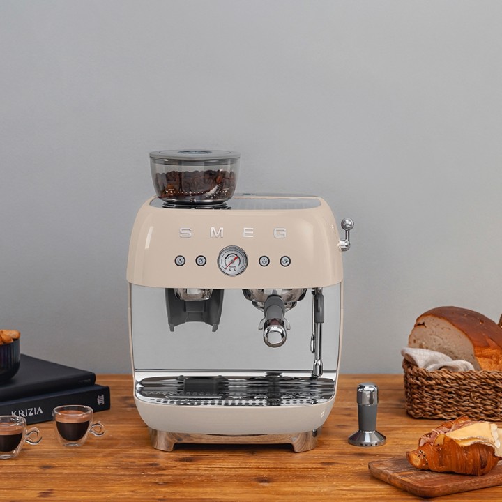 Smeg BCC01TPMEU Espressomaskine Taupe
