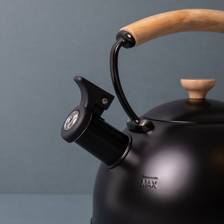 La Cafetière 1,6 L Vattenkokare Svart m. Trä