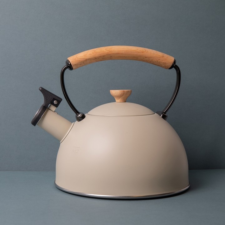 La Cafetière 1,6 L Vattenkokare Latte m. Trä