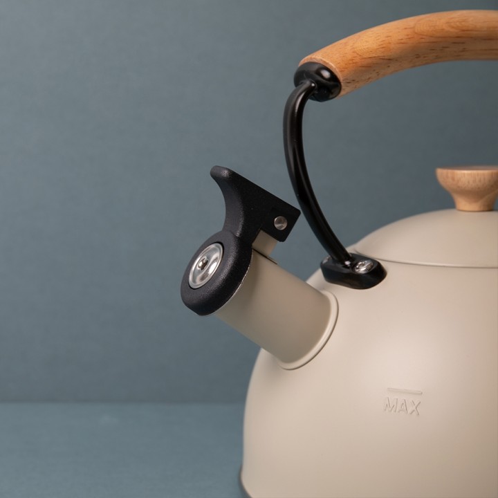 La Cafetière 1,6 L Vattenkokare Latte m. Trä